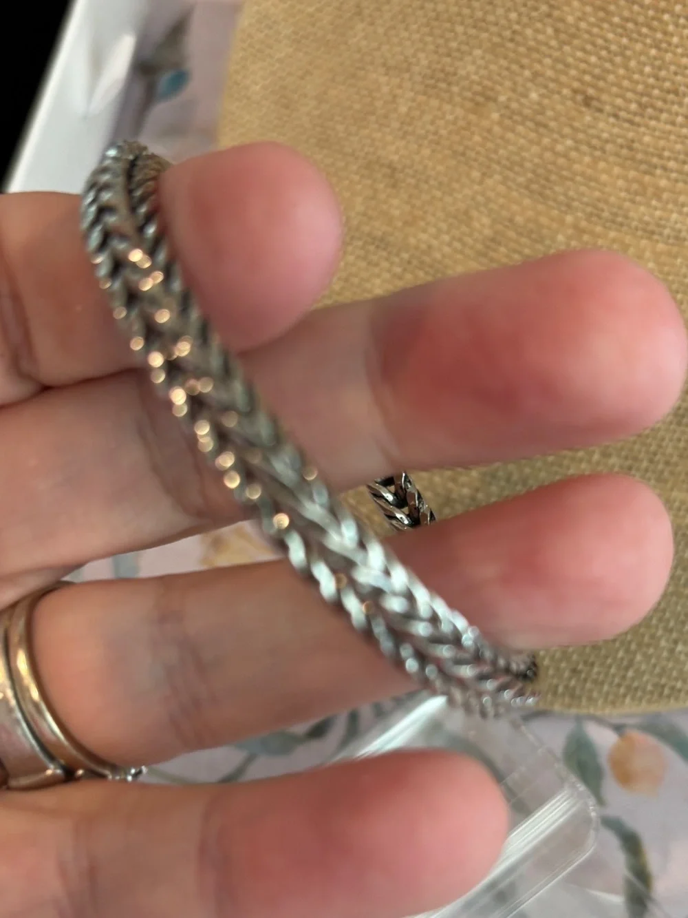 Lorivine silver braided